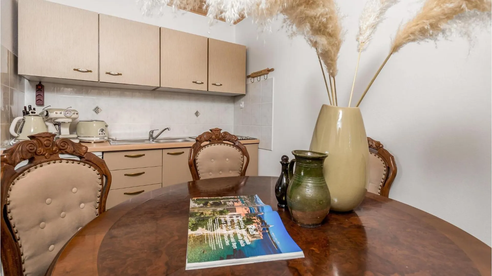 Casa vacanze Beautiful Home In Banjol With Sauna